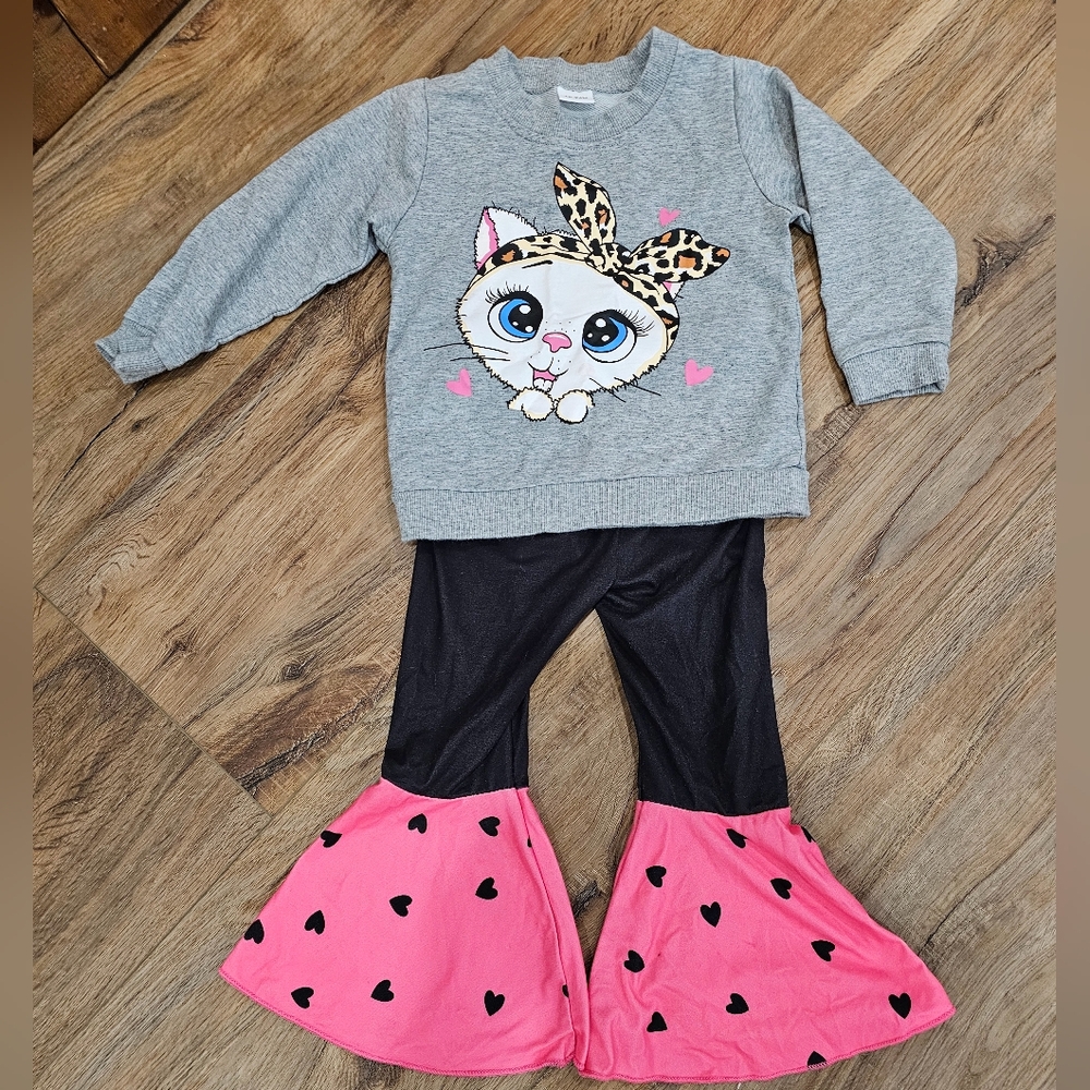 Kitty outfit